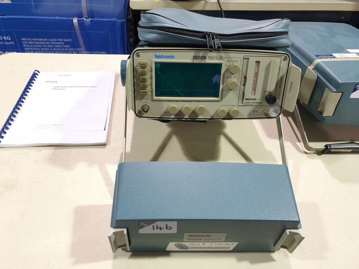 Tektronix 1502B metallic TDR cable tester