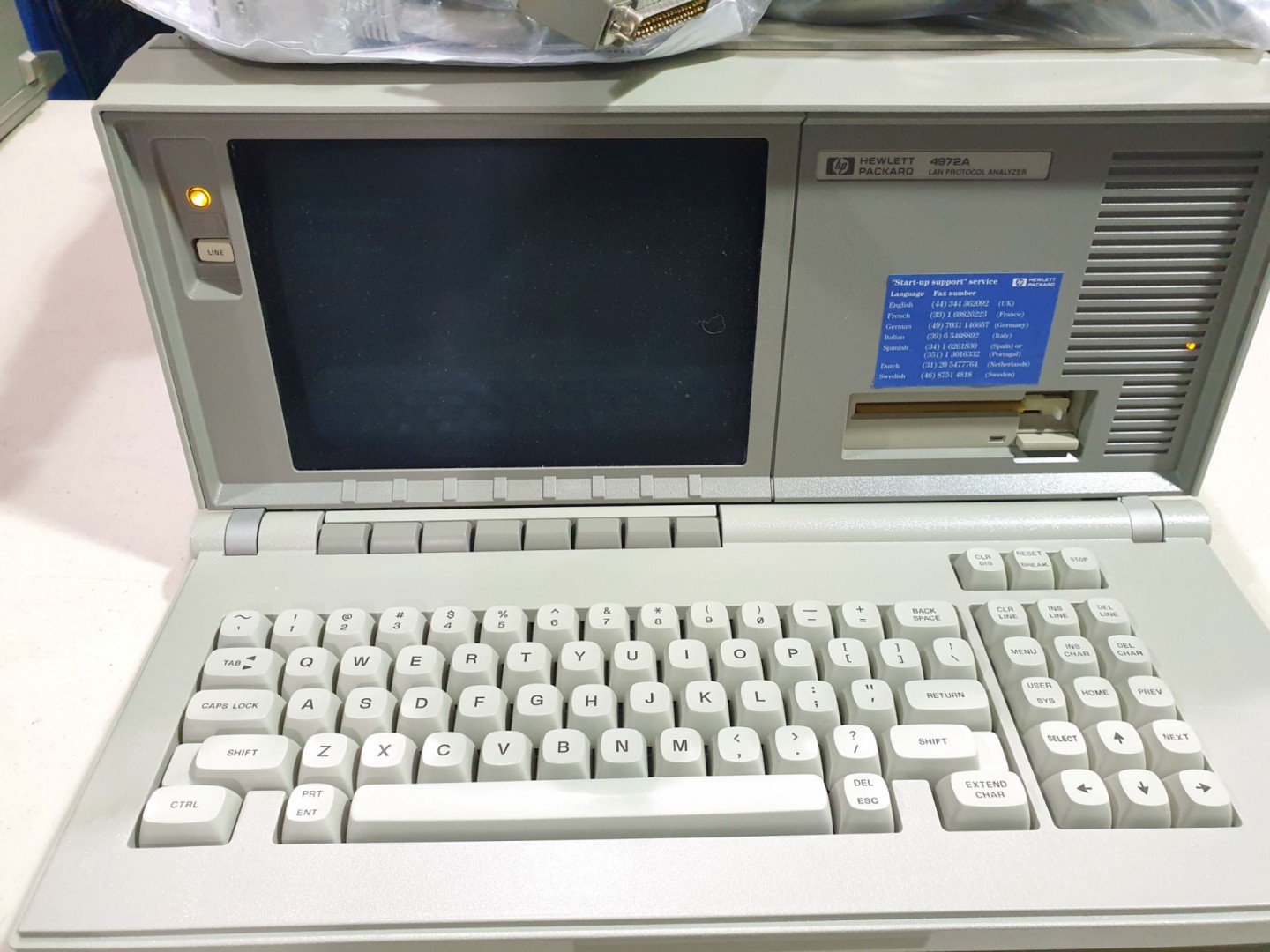 HP 4972A LAN protocol analyser with HP 18135A / 18...