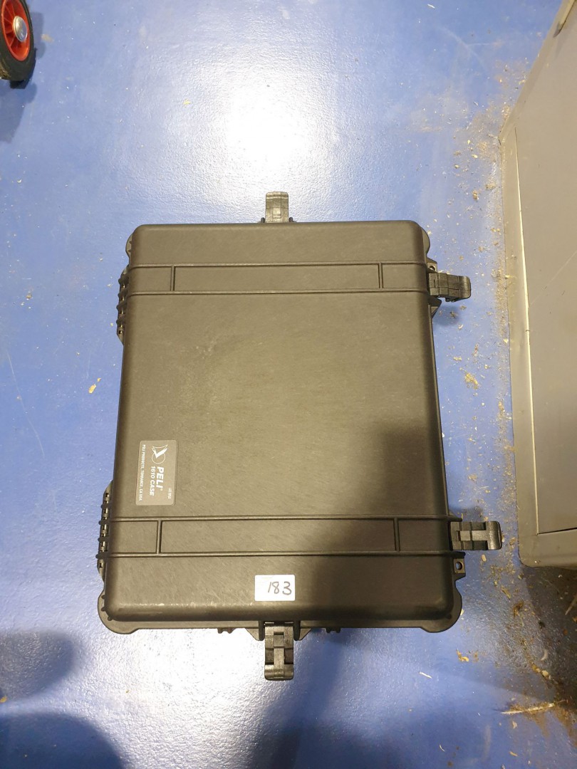Peli 1610 black transit case