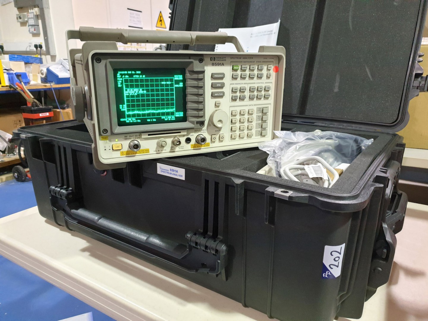 HP 8591A spectrum analyser, 9kHz - 1.8GHz with acc...