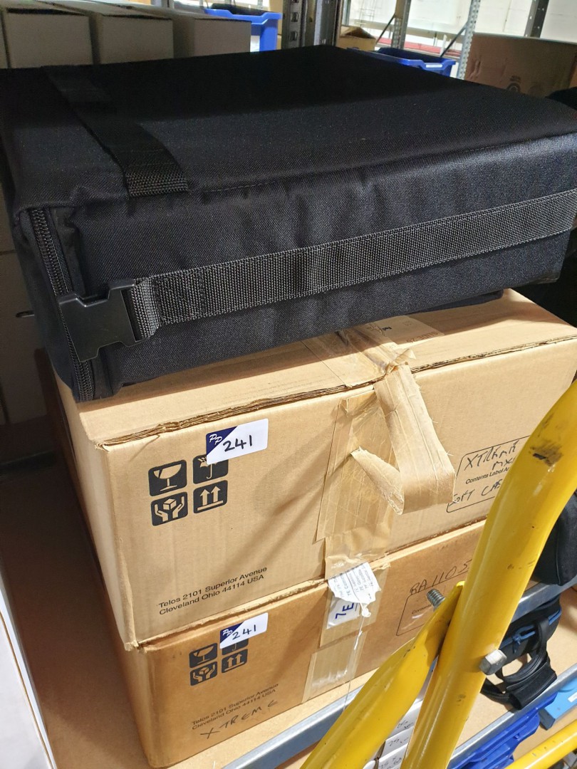 2x Telos 19" padded transportation bags