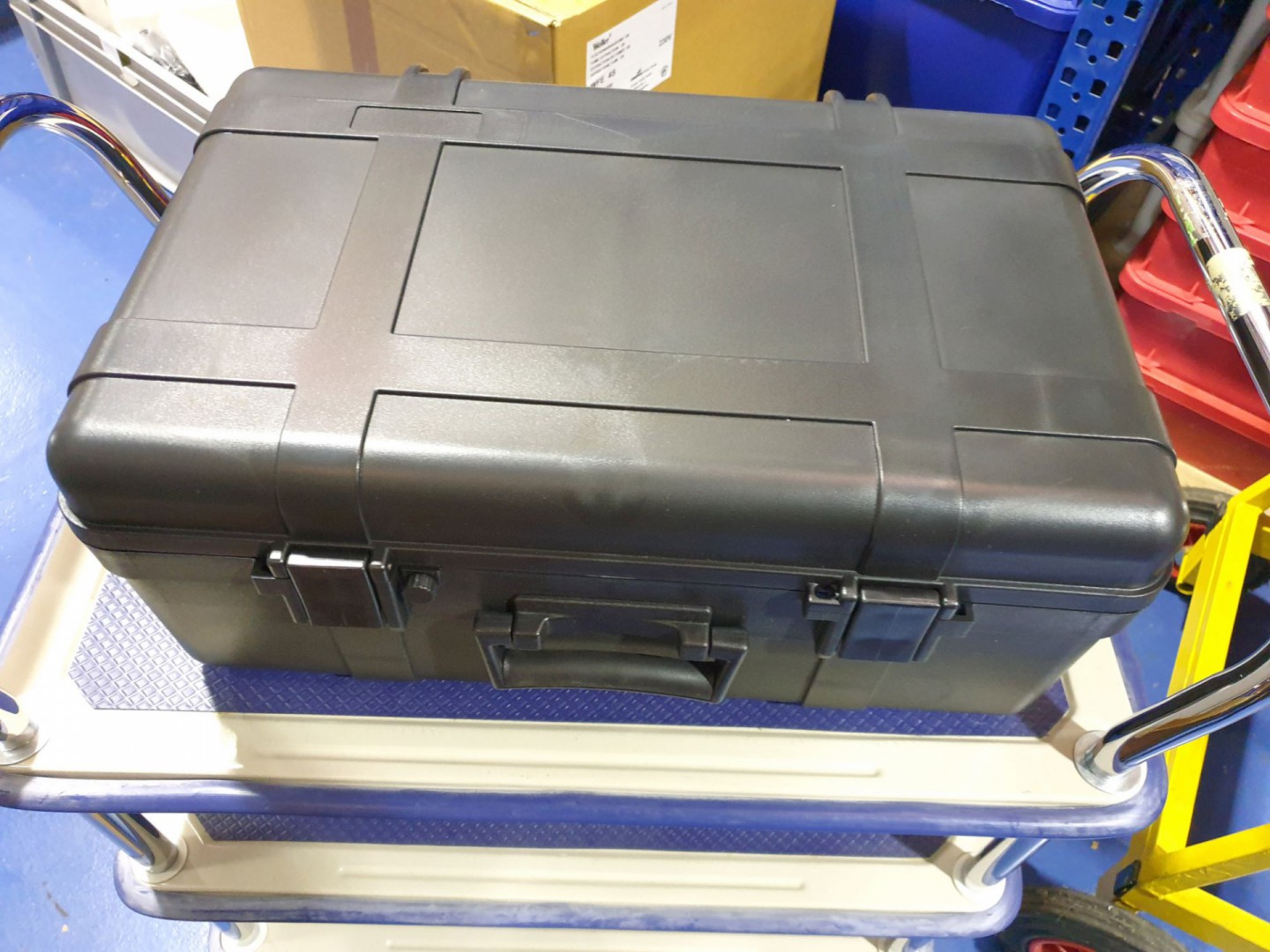 Black plastic protector case, 580x400x250mm (boxed...