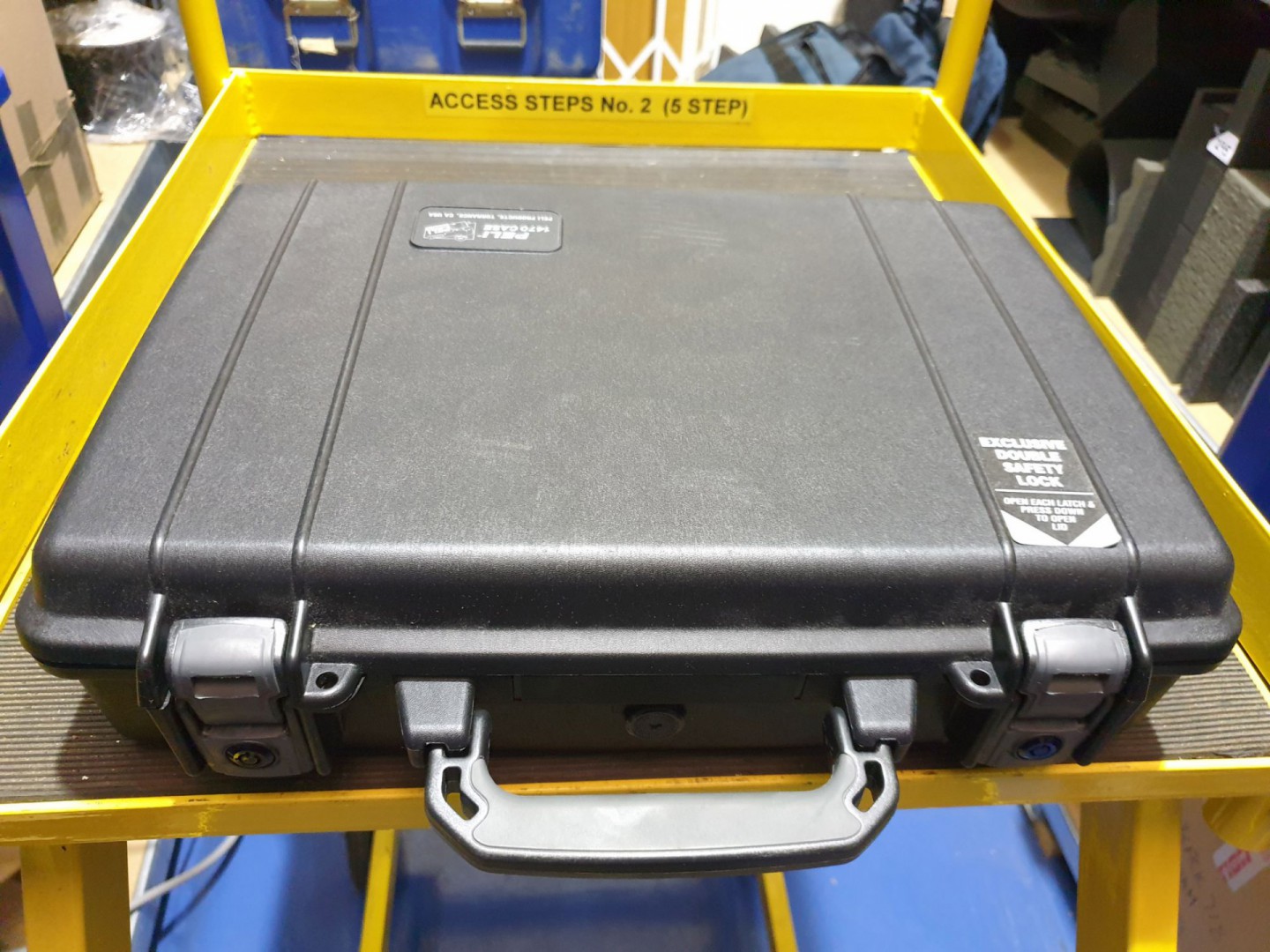 Peli 1470 black plastic protector case (boxed & un...