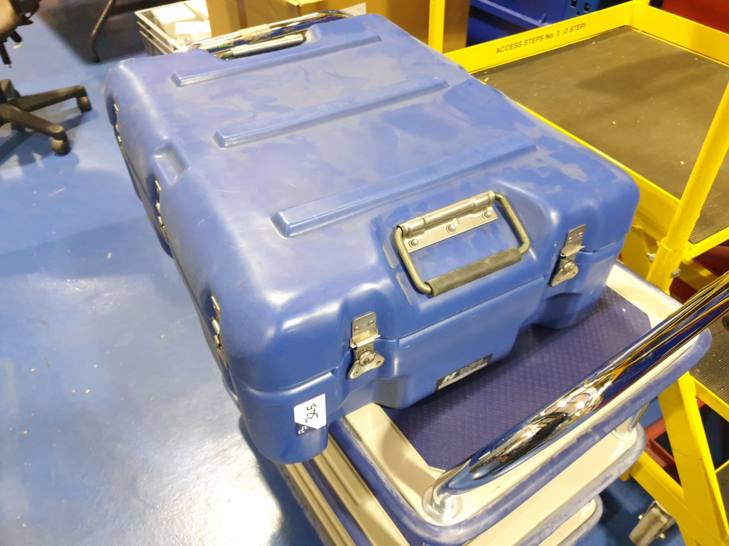Hardigg blue plastic protector case, 580x480x230mm