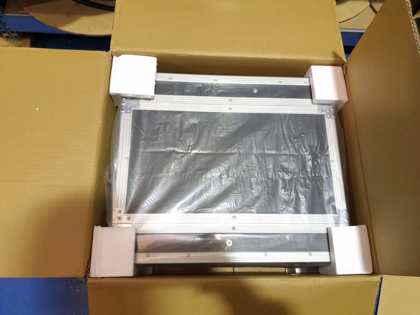 IMD Stageline black aluminium transit case, 5U (bo...