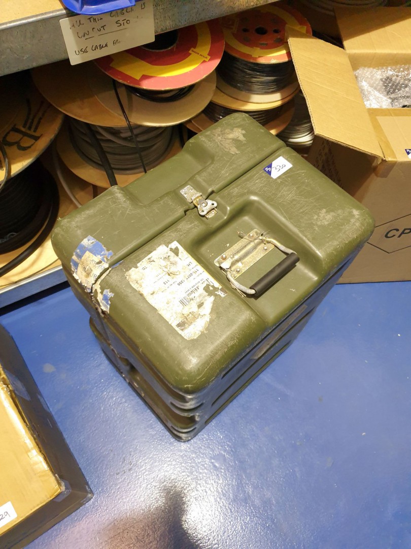 Hardigg green plastic transit case, 19x15x25"