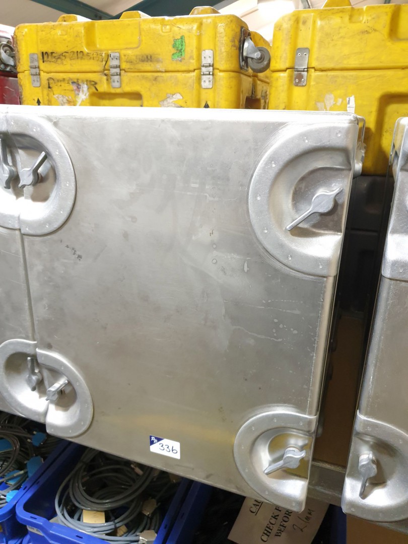 Milex aluminium transit case with handles, 17x27x2...