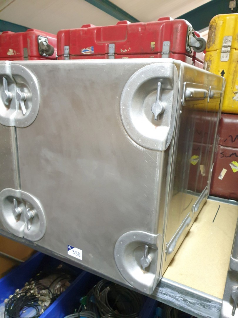 Milex aluminium transit case with handles, 17x27x2...