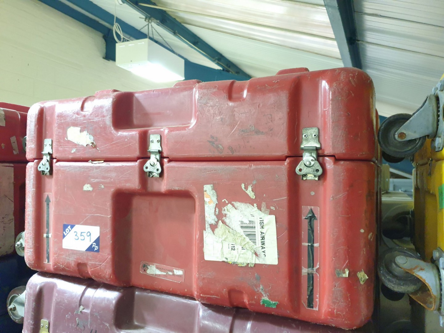 Hardigg red plastic mobile transit case, 26x28x15"