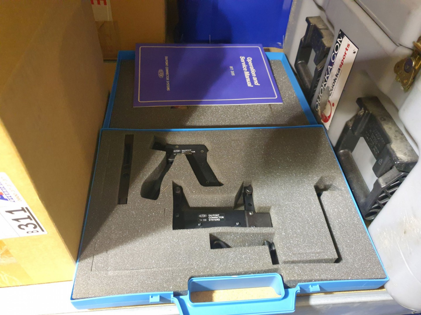 DuPoint HT305 connector hand tool set in carry cas...