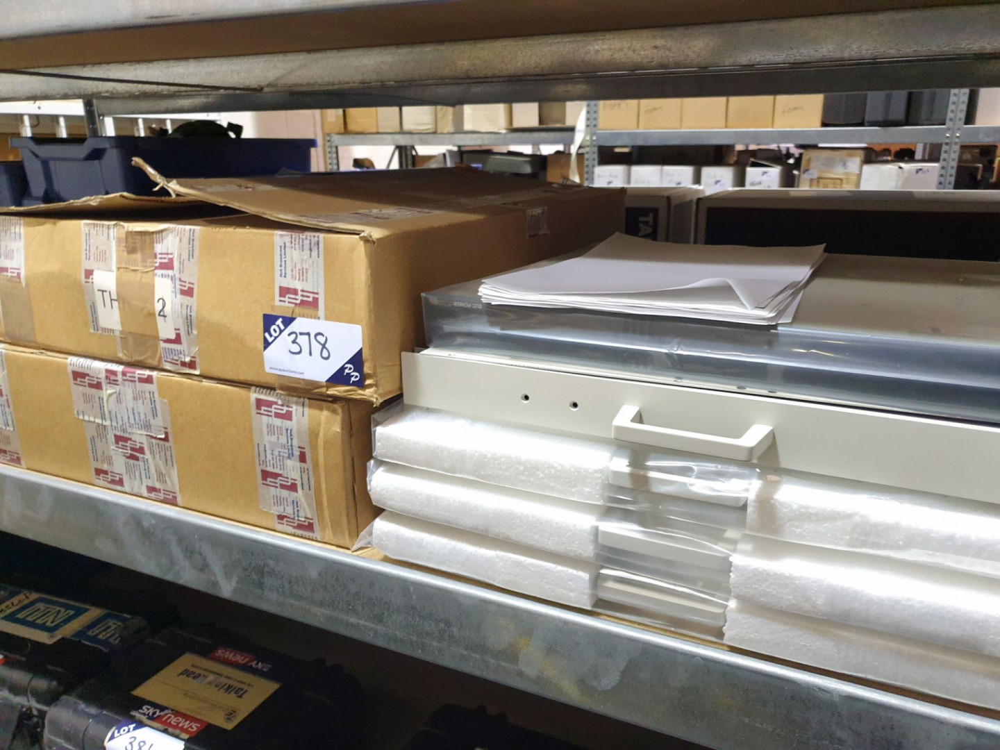 Qty various vented trays (boxed & unused)