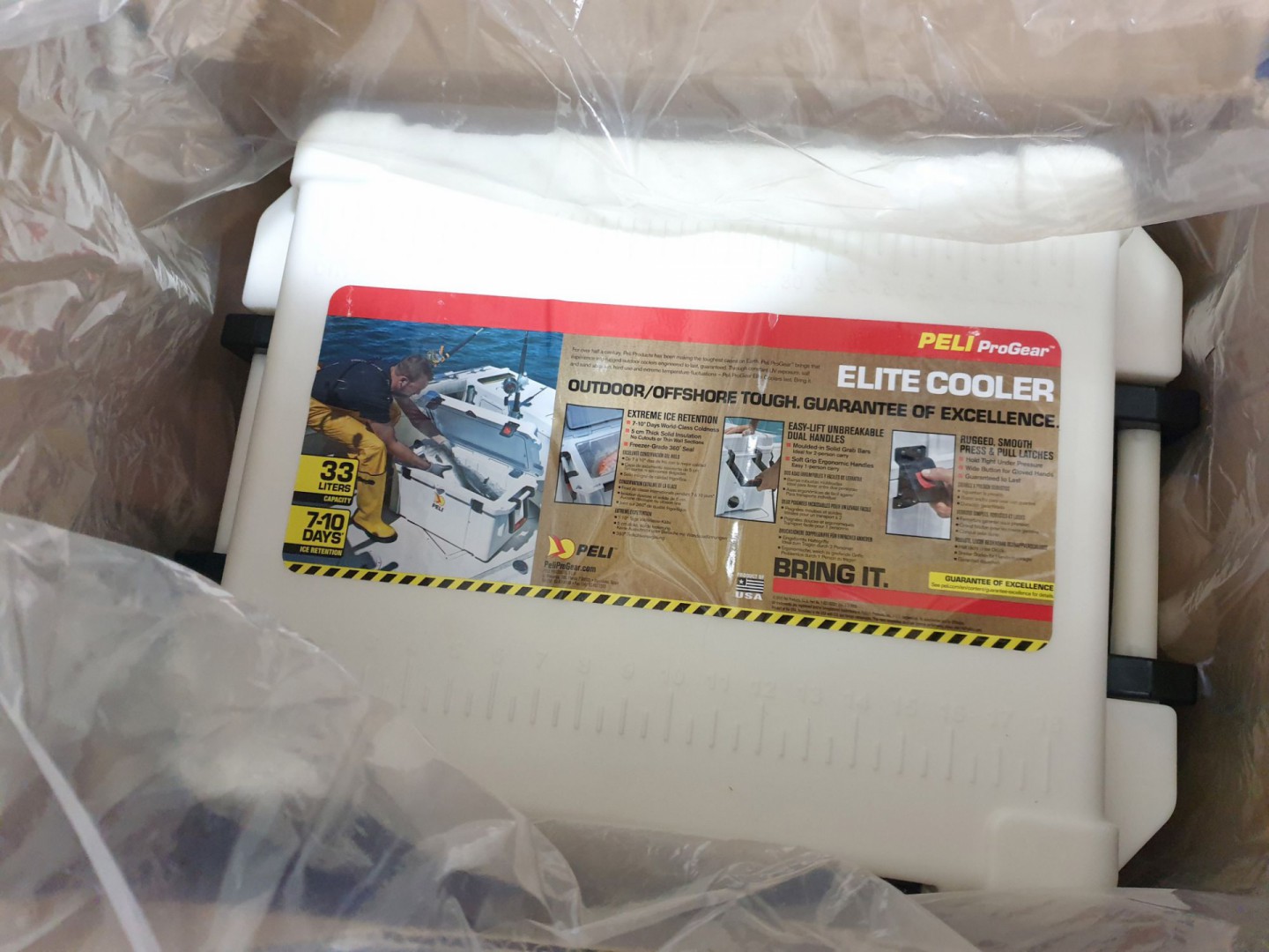 Peli Pro Gear white elite cooler, 33 litres cap, 7...