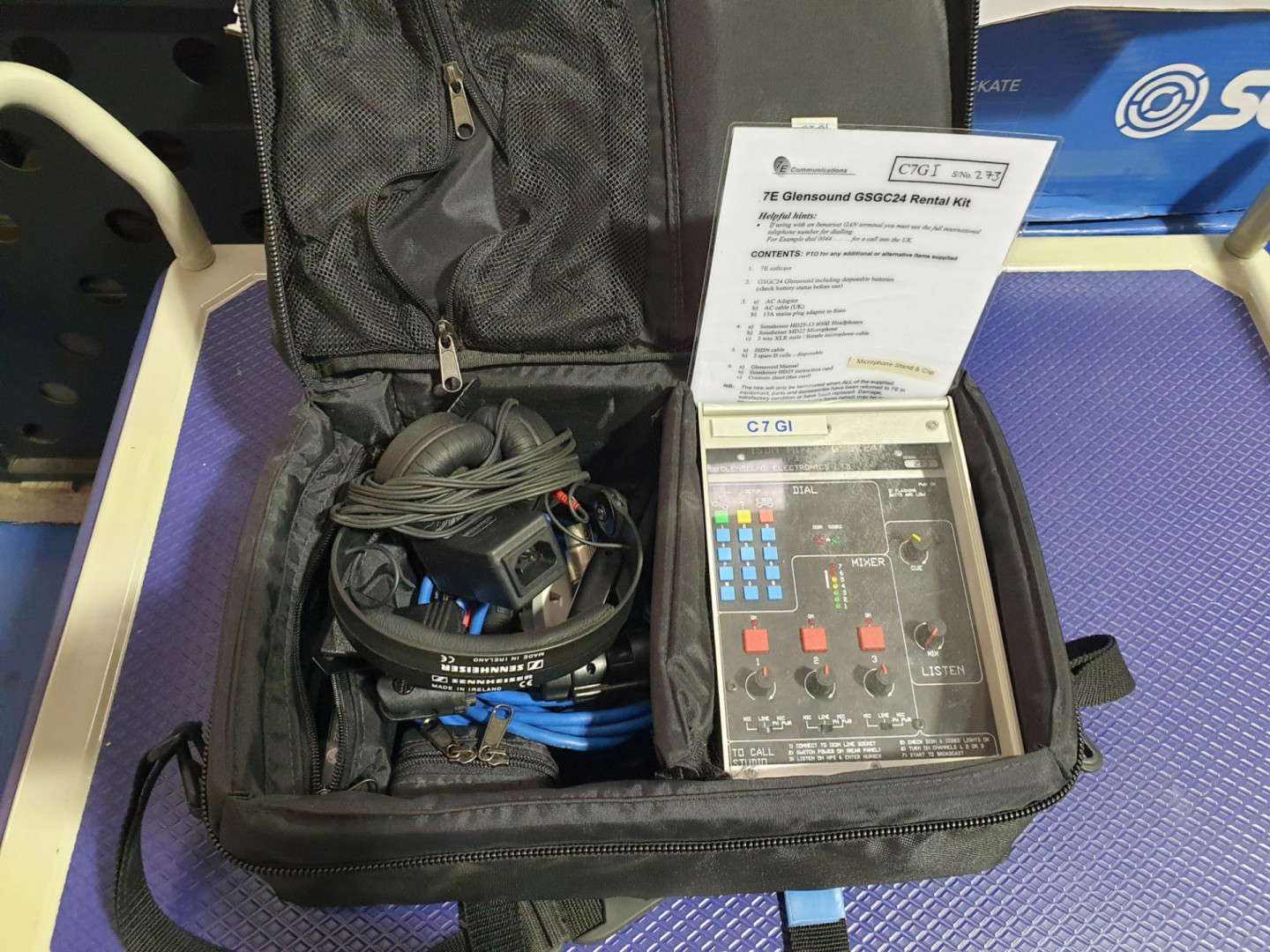 Glensound GSGC24A ISDN mixer, Sennheiser HD-25-13...