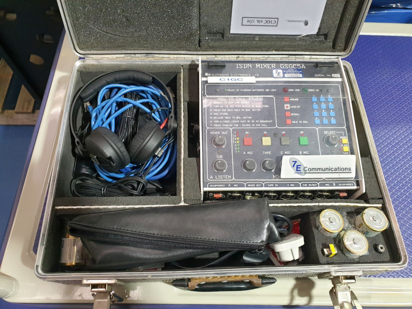 Glensound GSGC5A ISDN mixer, Sennheiser HD-25-13 h...