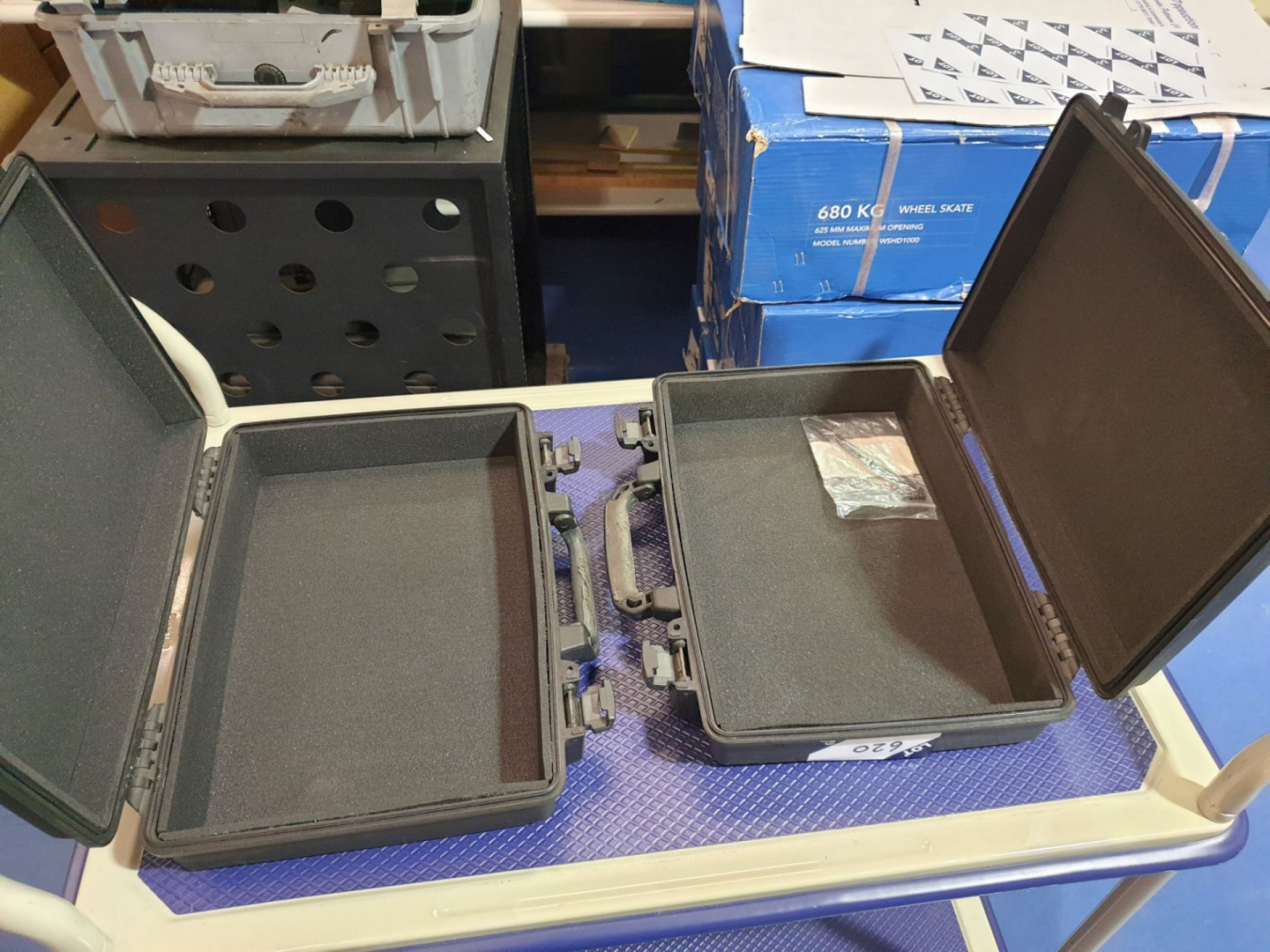 2x Peli 1470 black protector cases