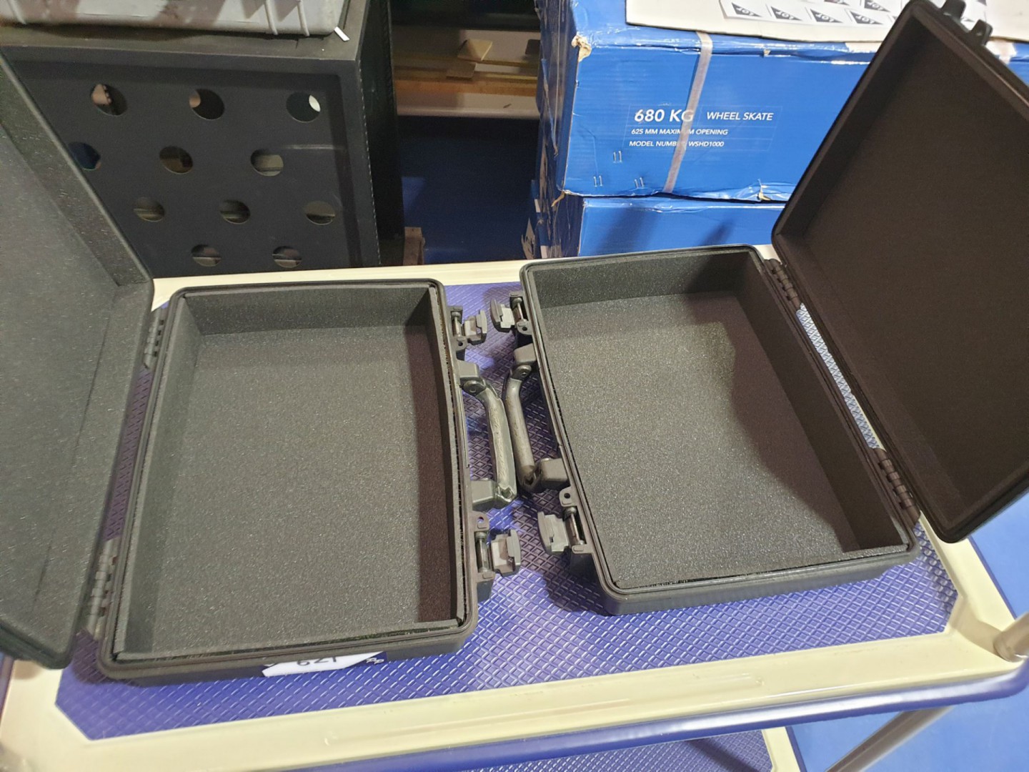 2x Peli 1470 black protector cases