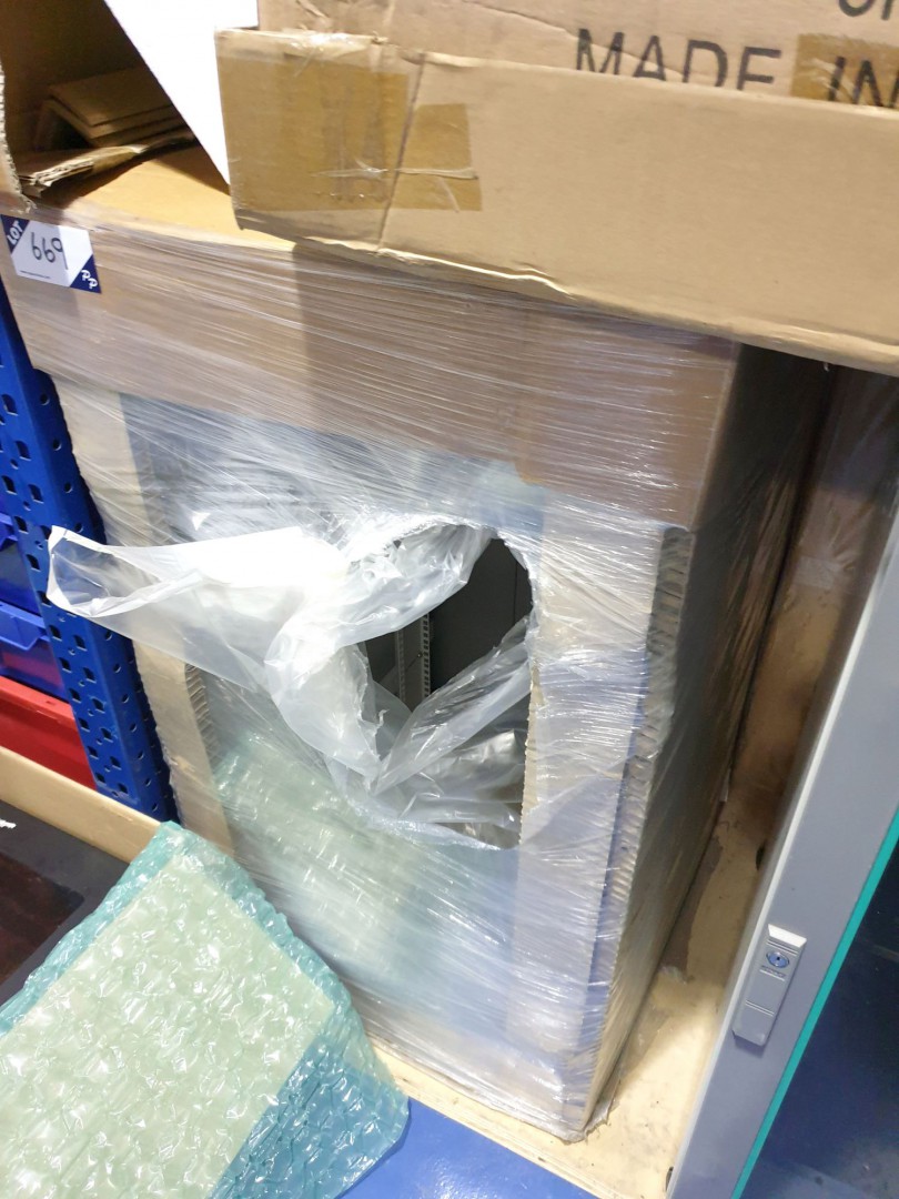 Grey metal rack cabinet, 600x1100x650mm (unused)