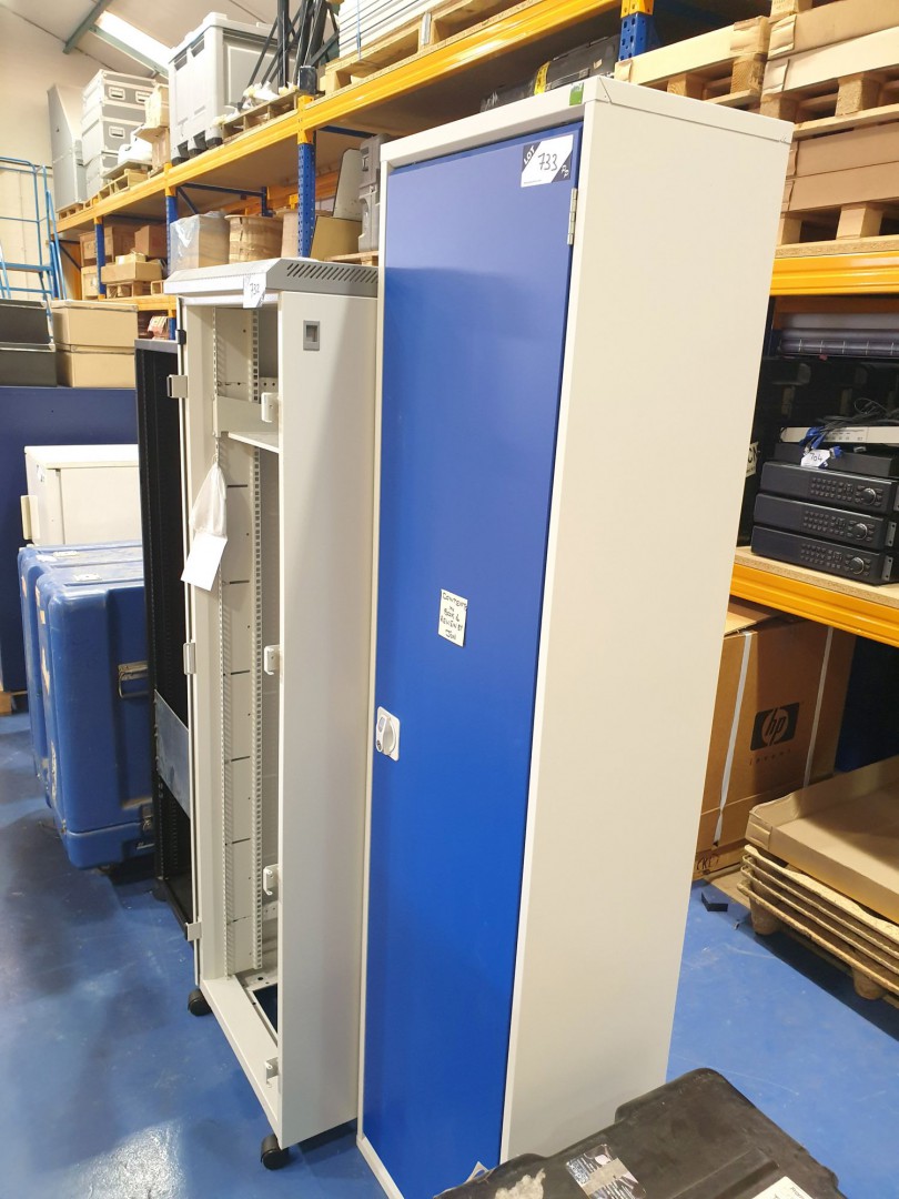 Bott single door storage cupboard, 520x2000x350mm