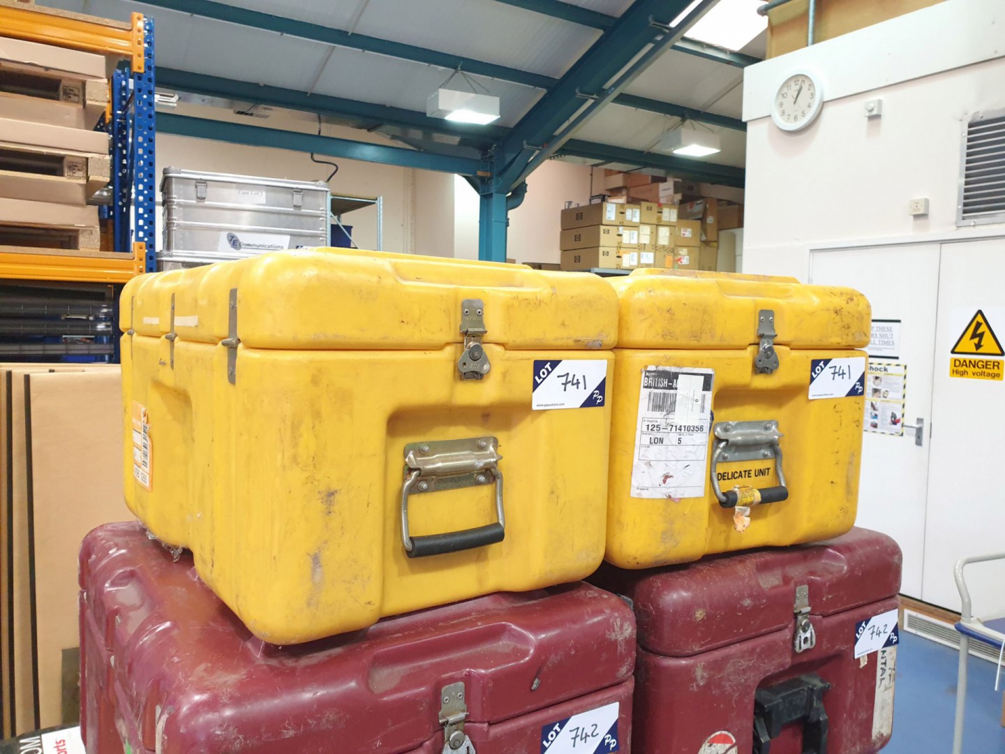 2x Hardigg yellow plastic transit cases, 600x350x4...