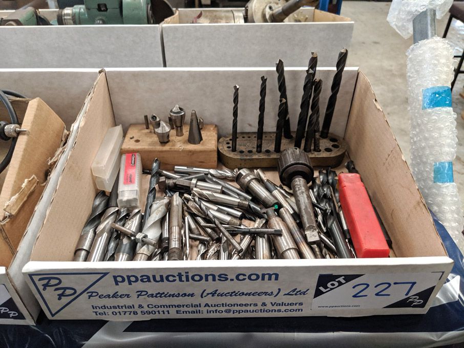 Qty various tooling inc: drills, counter sinks, en...
