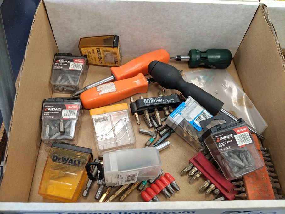 Qty various screwdriver tips etc inc: Dewalt, Abra...