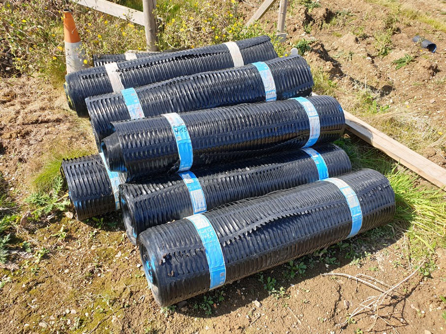 10 rolls Tensar soft ground reinforcing mesh, 50x1...