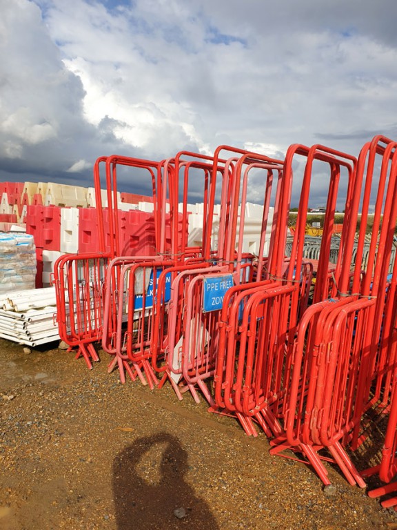 20x red pedestrian gates / throughways