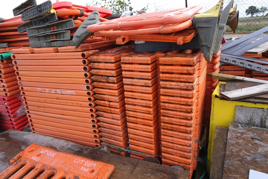 40x BBS plastic strongwall safety barriers, 1000x8...