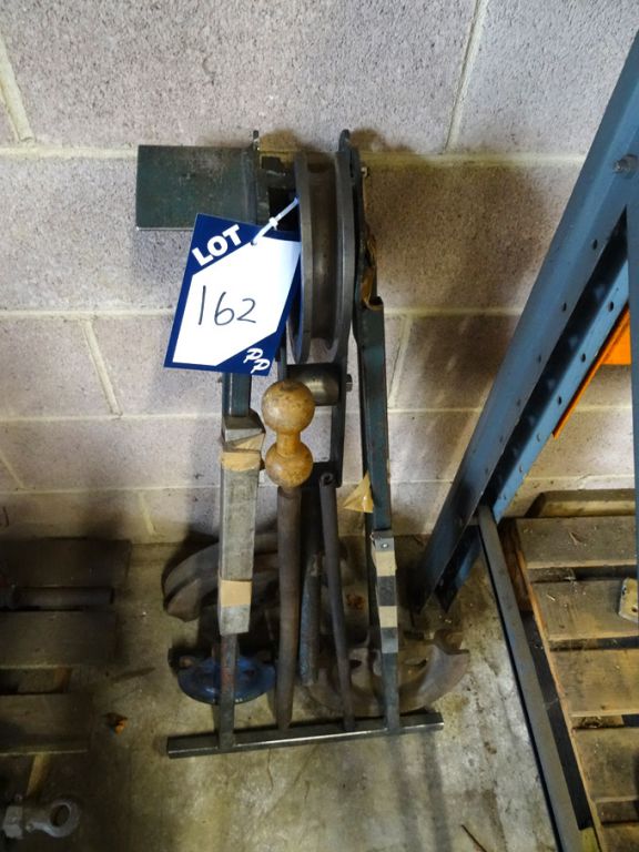 Hilmor manual pipe threader with Qty various forme...