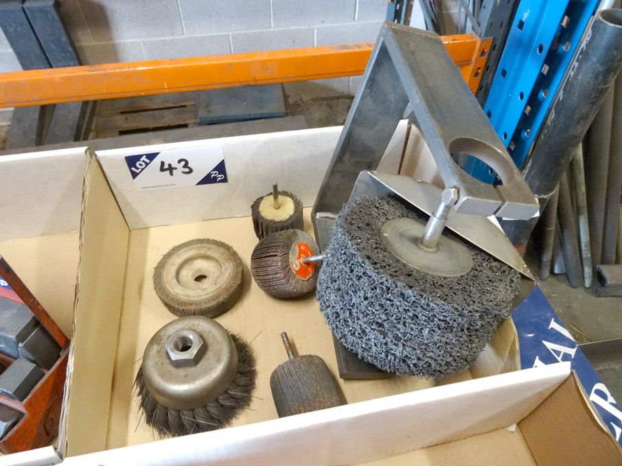 Drill polishing fixture with Qty various wheels