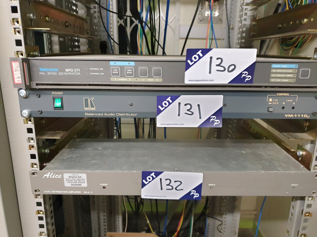 Tektronix SPG-271 pal sync generator