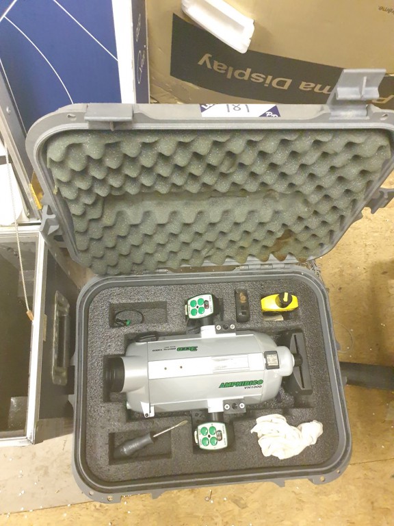 Amphibico VH1000 3CCD digital video underwater cam...