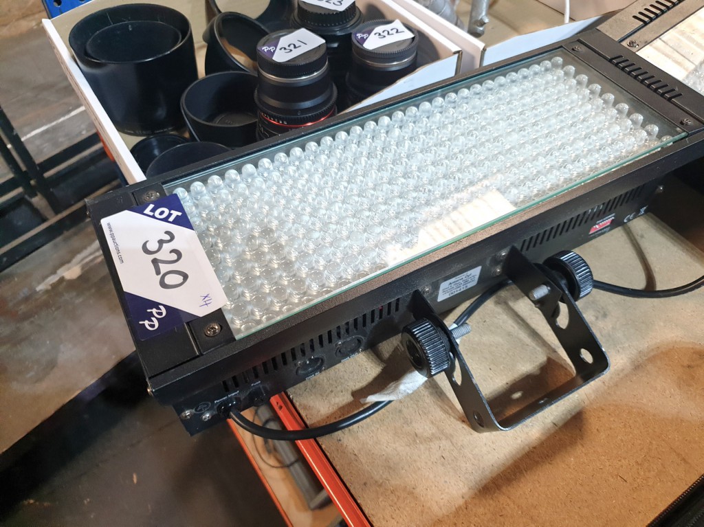 4x Ledj LED studio lights