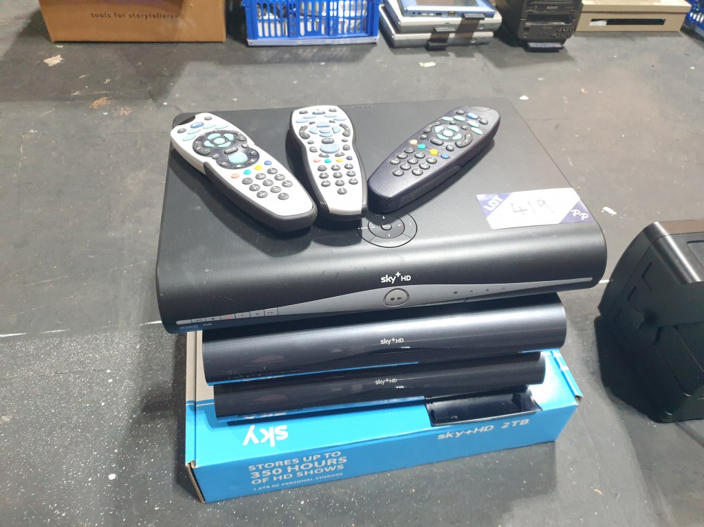 4x Sky+ HD recording boxes with remotes