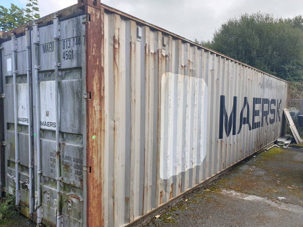 40ft shipping container (1995)