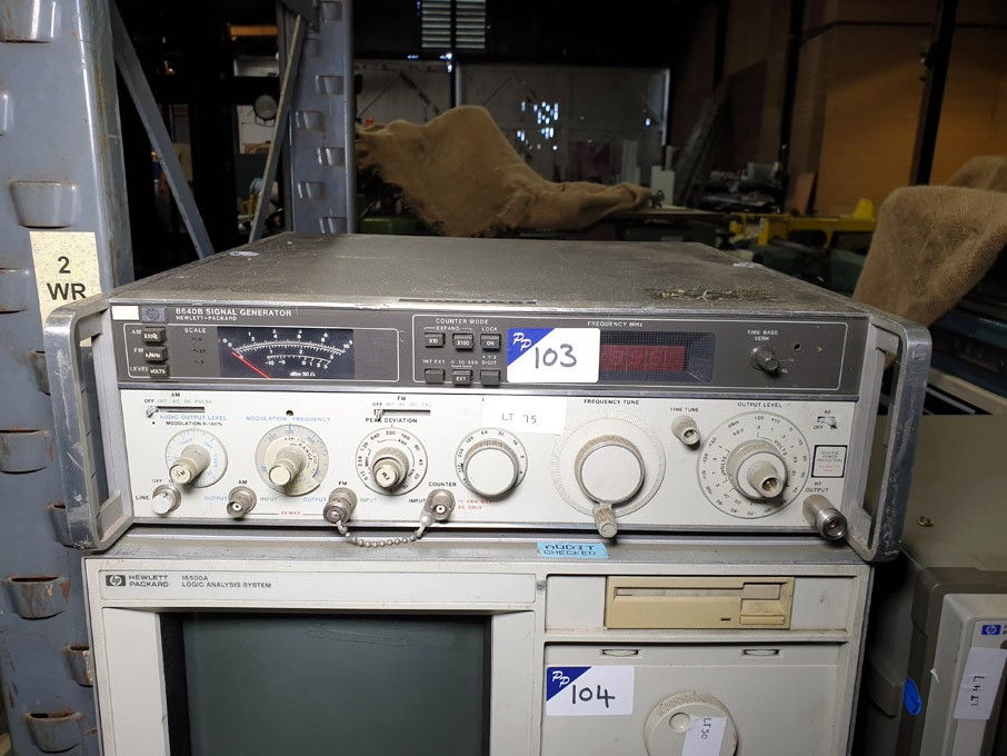 HP 8640B signal generator
