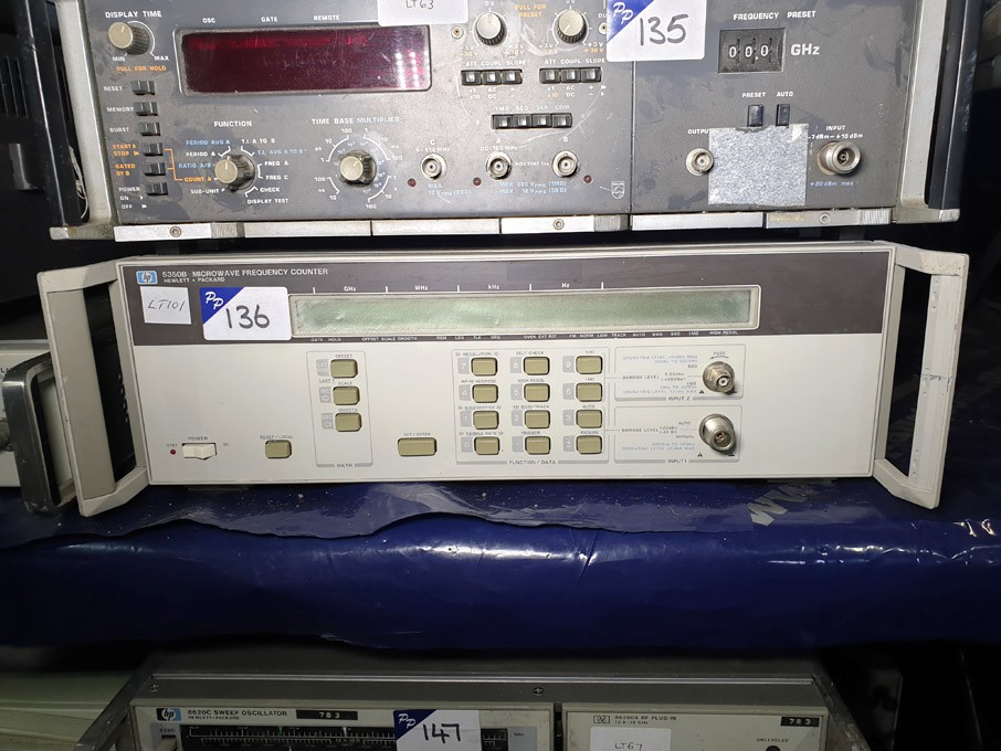 HP 5350B microwave frequency counter