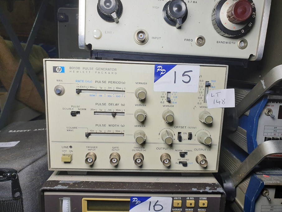 HP 8013B pulse generator