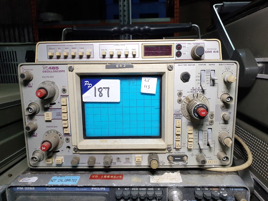 Tektronix 465 oscilloscope