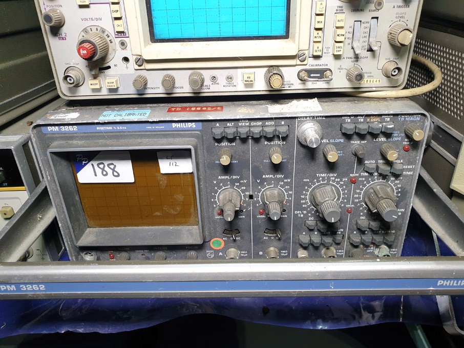 Philips 3262 oscilloscope