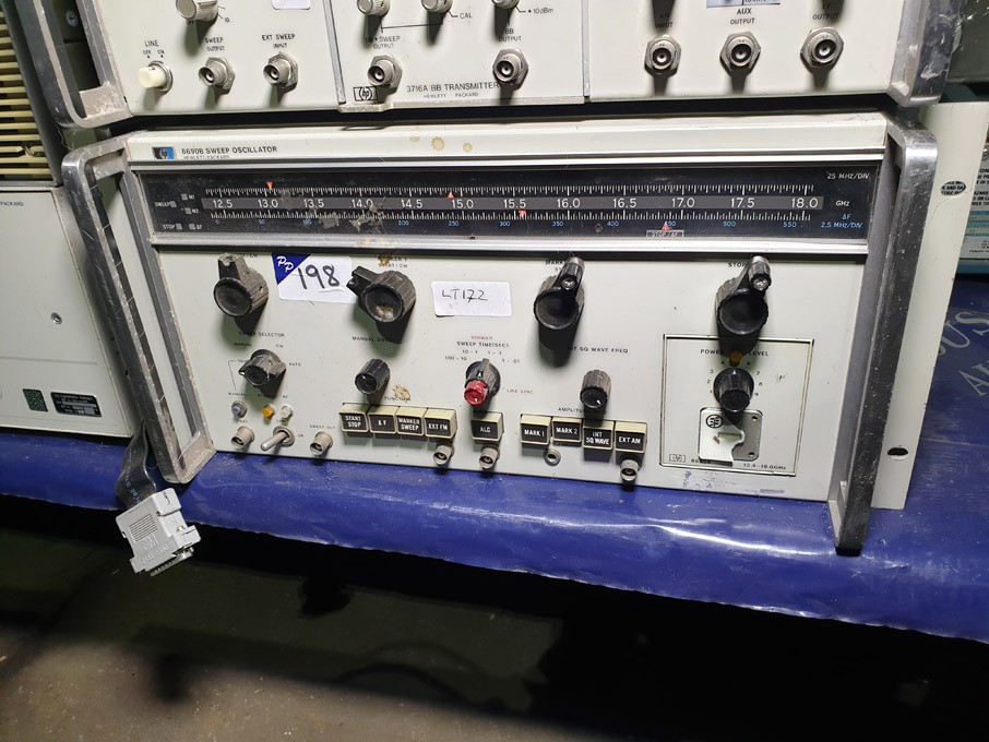 HP 8690B sweep oscillator