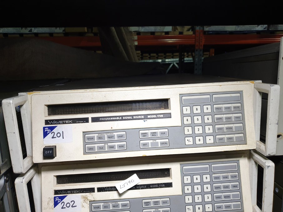 Wavetek 172B programmable signal source