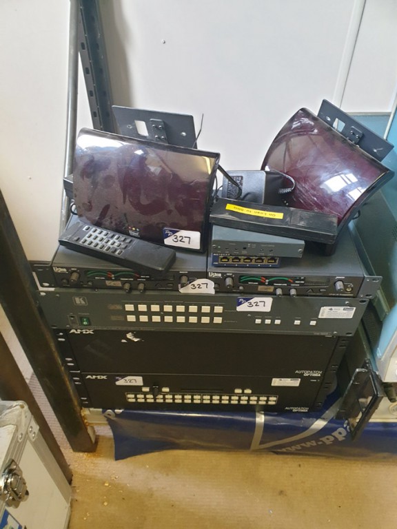 2x Listen LT-82 IR transmitters with 2x Listen LA-...