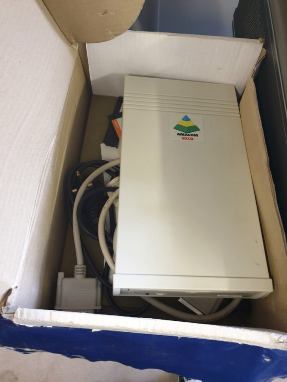 Amacon EZCD parallel port CD-ROM drive (boxed)