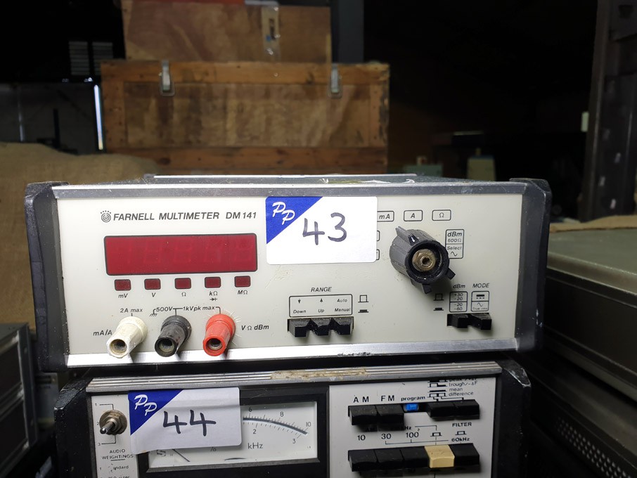 Farnell DM141 multimeter