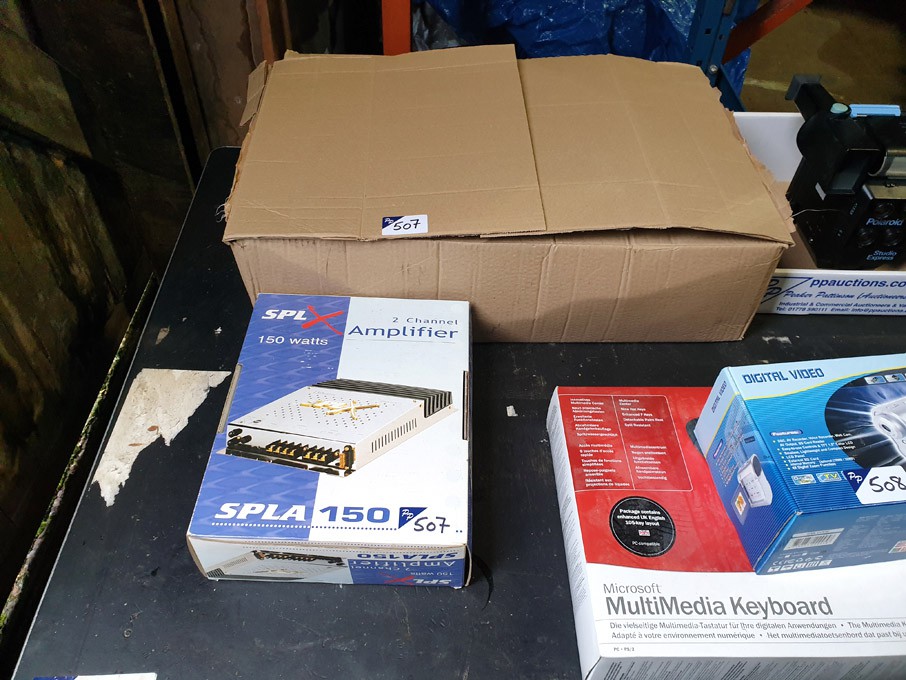 Blaupunkt RCD300 CD / radio player with 4x car spe...