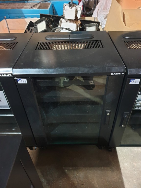 Sanus 15U mobile component rack (unused)