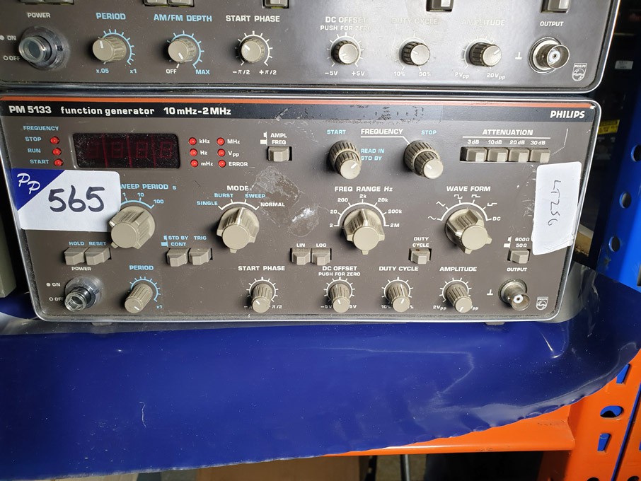 Philips PM5133 function generator