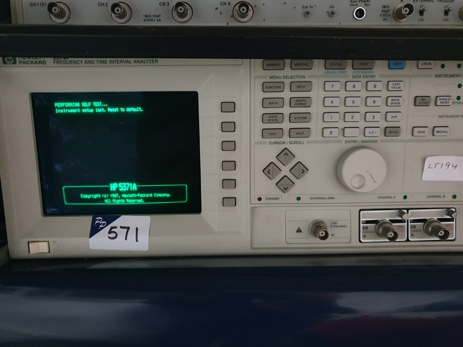 HP 5371A frequency & time interval analyser