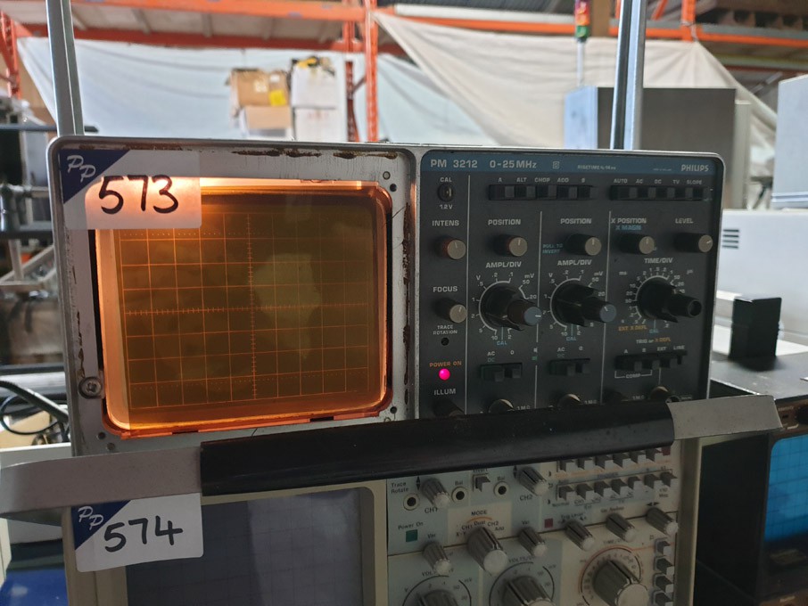 Philips PM3212 risetime (missing front cover)